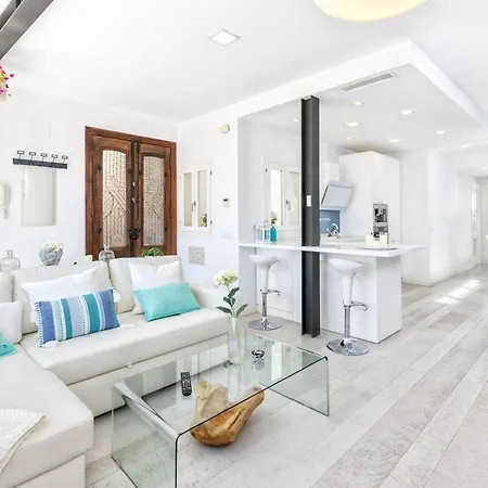 Noemi Centro Penthouse In By Solaga Homes Apartment